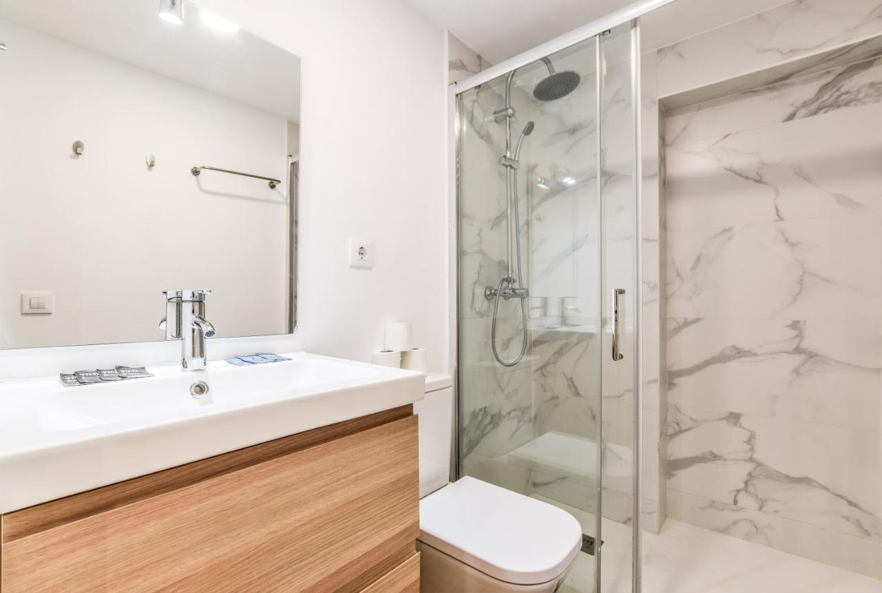 Apartamento Acogedor En El Barrio De Las Letras Lägenhet Madrid Exteriör bild